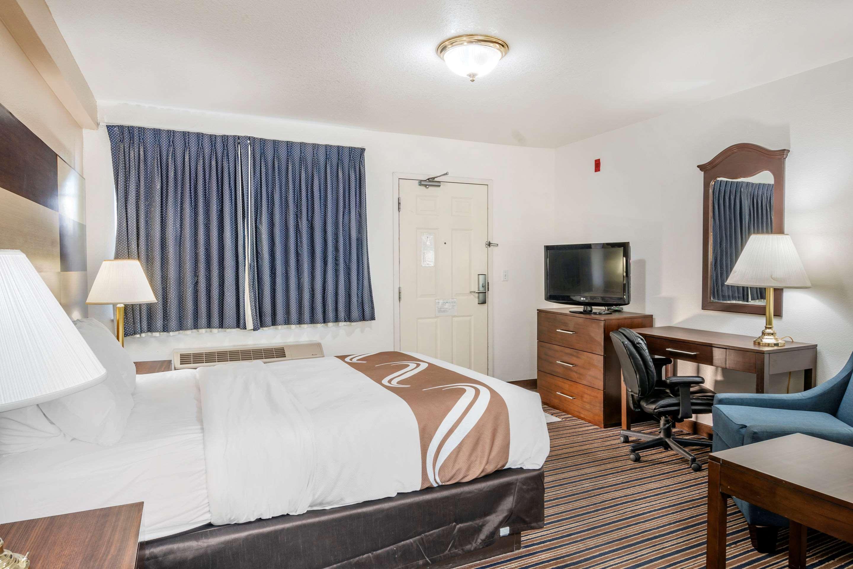 Quality Inn Central Roseburg Exterior photo