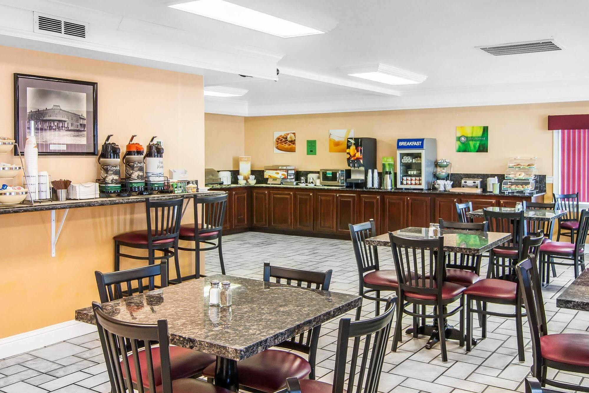 Quality Inn Central Roseburg Exterior photo