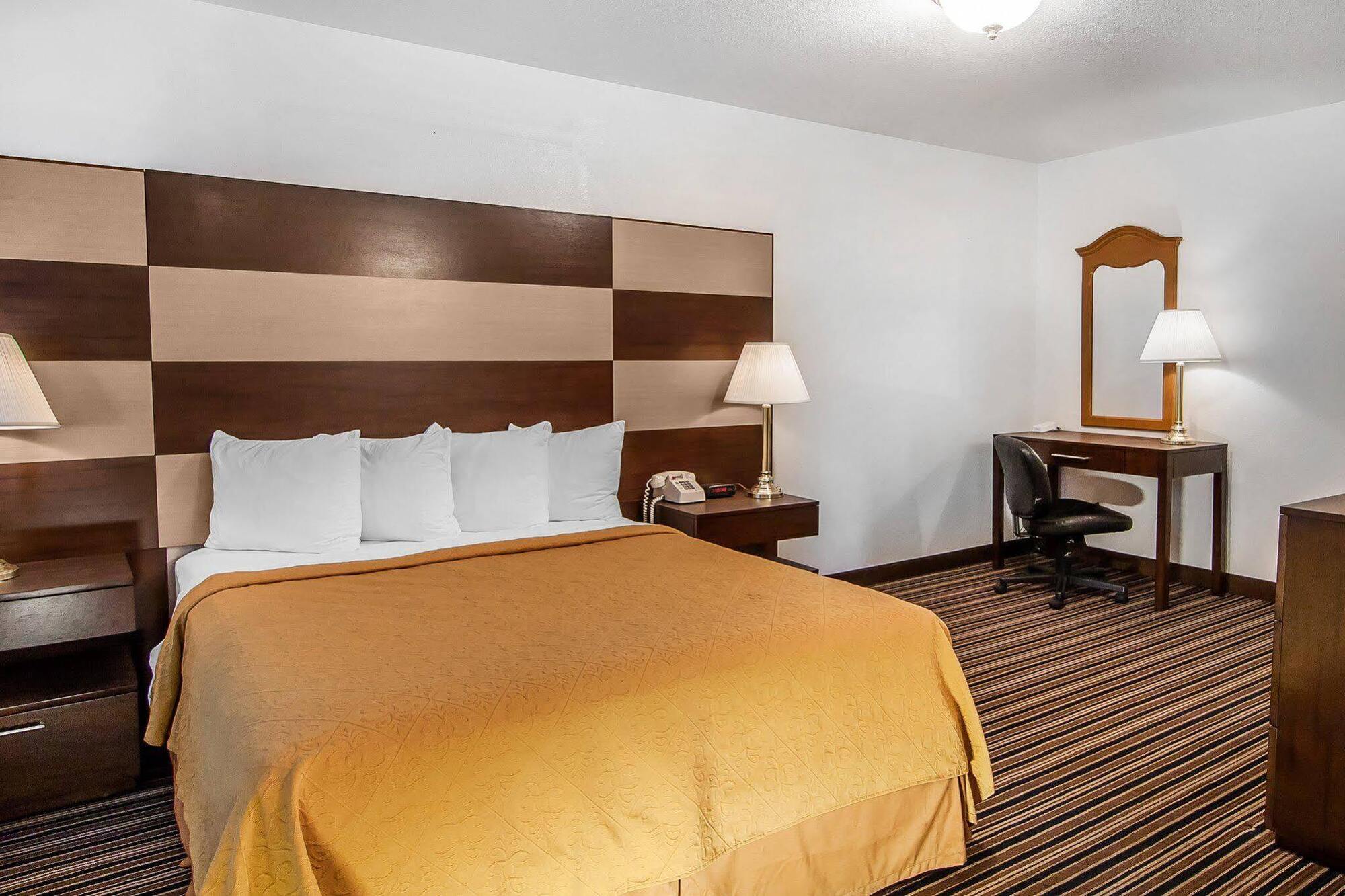 Quality Inn Central Roseburg Exterior photo